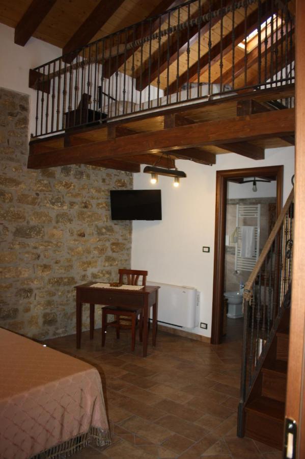 B&B Villa Argimusco Montalbano Elicona Kültér fotó